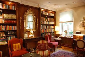 limitlesslibrarylounge