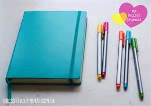 Click on the journal for a peek at so many images of Bullet Journal pages...