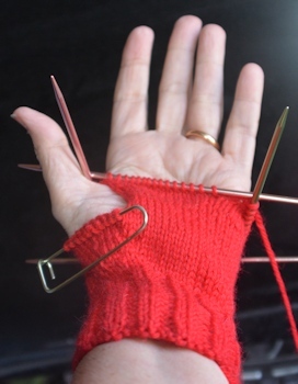 Fingerless-mitt-unfinished-2-13-16