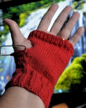 Fingerless-mitt-almost1