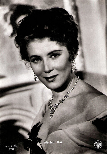 Myriam Bru in Appassionatamente (1954)