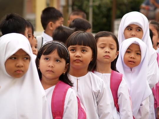 Anak masuk sekolah temantakita.com
