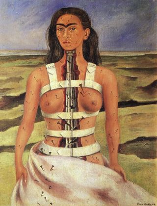 Frida-in-Corsett