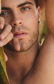 tumblr_nzcvc5rdX81s5u9gso1_500