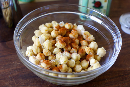 seasoning the chickpeas
