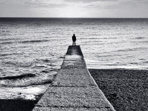 lonely-man-wallpaper-s-aty-wallpapers-walking-painting-bench-room-beach-lonely_man_wallpaper_s1aty_zpsa0a8d329