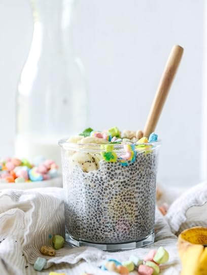 cereal milk chia pudding with lucky charms crumbs I howsweeteats.com