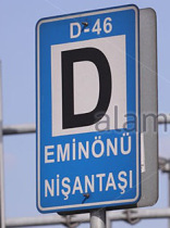 istanbul-turkey-road-traffic-signs-showing-d-dolmus-bus-stop-and-suburbs-bbtgrb