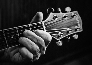 guitar-806256_640