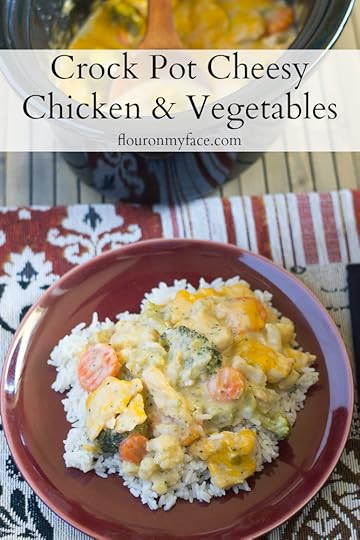 Creamy and Cheesy Crock Pot Cheesy Chicken Vegetables recipe via flouronmyface.com