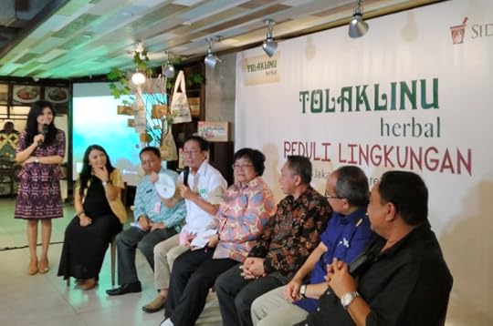 Para pembicara talkshow bertema peduli lingkungan
