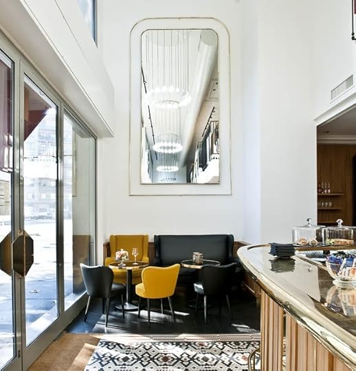Le Vrai, a new French brasserie in Milan, perfect for reading Dante