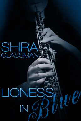 lionessinblue1400