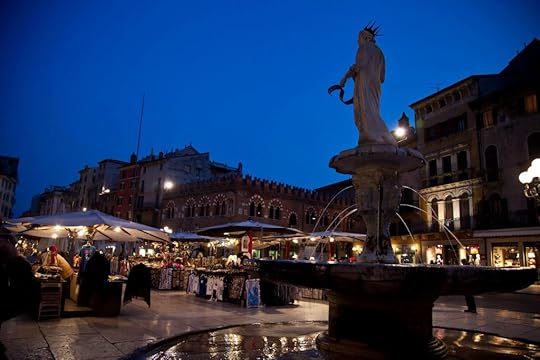 Piazza delle'erbe at night