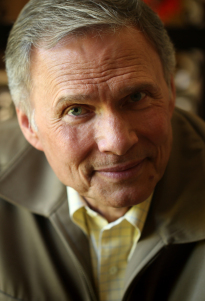 Bill, jacket 6 retouched vertical