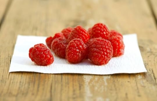 FreshPaper with berries (Steven Olimpio) The Washington Post