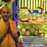 Radhanath Swami at Pushya Abhishek2016 (47)
