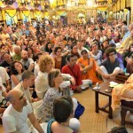 Radhanath Swami at Pushya Abhishek2016 (28)