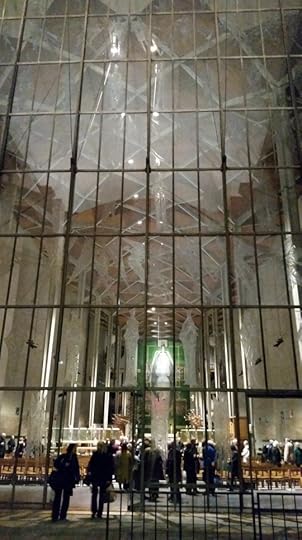 Light on the Graham Sutherland tapestry of Jesus Christ in Coventry Cathedral