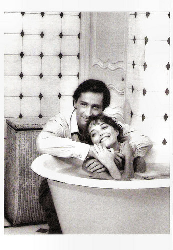 Thierry Lhermitte and Karen Allen in Until September (1984)