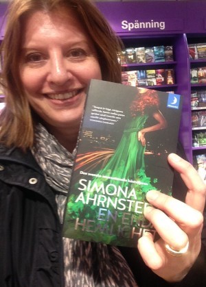 Min fina pocket. Det finns extramaterial i form av bokcirkelsfrågor. 