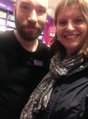 Med Daniel på Pocketshop Centralen (nedre plan). Här passerar det förbi 200 000 personer varje dag. Helt galet. 