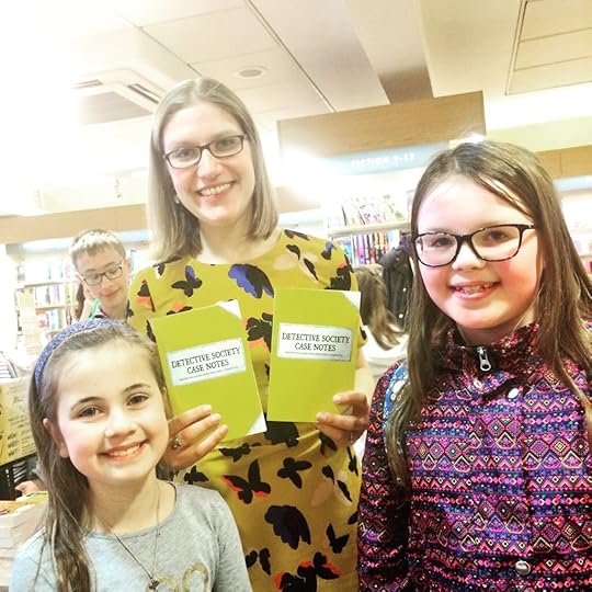With the winners, Lydia and Lilly!