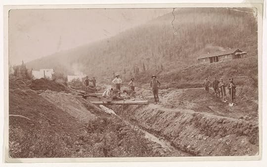 Gold miners in California in the late 1840s or early 1850s. Irish flocked from not only the United States but also from Ireland and Australia to participate (Library of Congress)