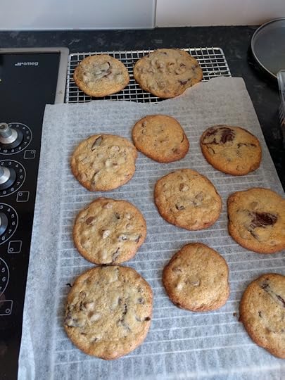 Lots of yummy cookies.