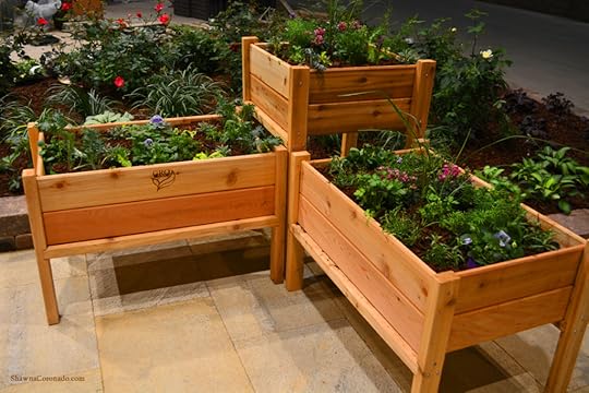 Chicago Flower and Garden Show GroProduct Elevated Garden Bed