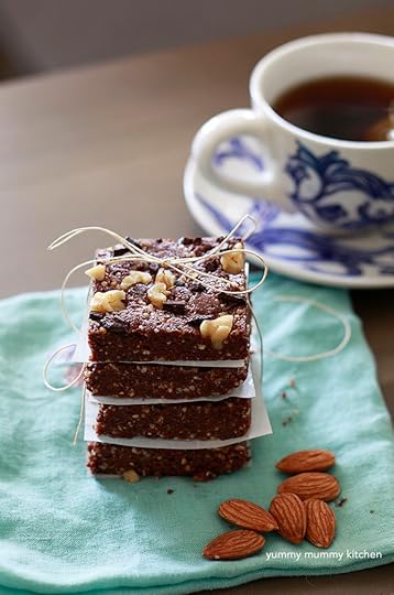 raw vegan brownie bars