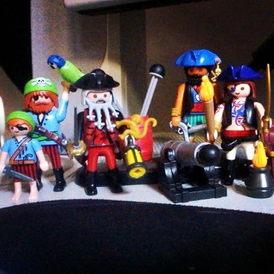Desk pirates