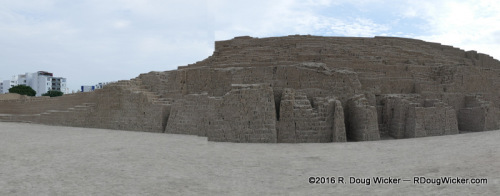Huaca Pucllana Panorama