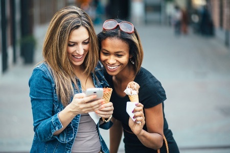 My best friend and I have mutual love and respect. For that, I'm forever grateful. So grateful, in fact, that I'll let her poop at my house anytime. @foxywinepocket | humor