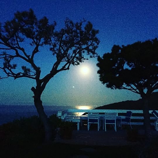 Moonset before dawn, Earth Day 2016