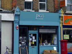 First-Thursday-gallery-Pages-of-Hackney-1-570x428