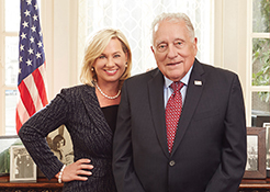 Clint Hill and Lisa McCubbin thumb