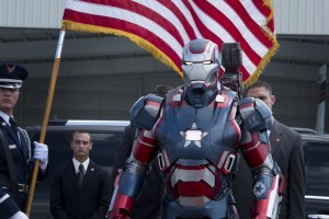 04-Marvel-Iron-Man-3-Iron-Patriot