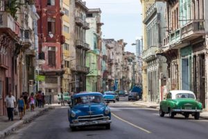 havana-cuba-street-vintage-car.adapt.1190.1