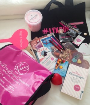 Väska full med romance-swag.