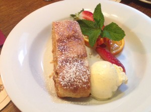 Apfelstrudel med vaniljglass - MUMS