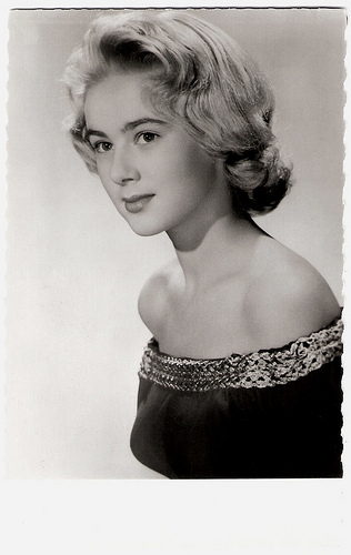 Cathia Caro