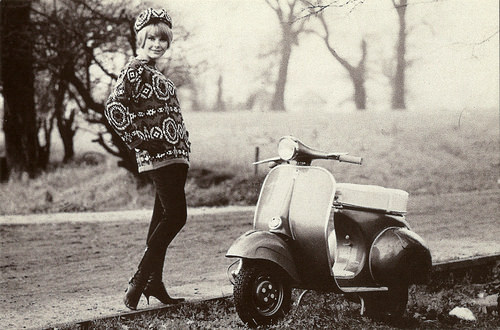 Vespa: Elke Sommer