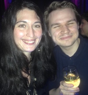 Pocketparty - här Anna Frankl och författaren Christoffer Holst.