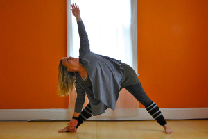 Photo by Raisa Aziz |from http://www.sonima.com/yoga/yoga-body/