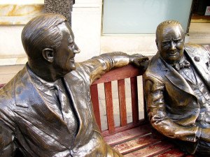 FDR-Churchill-Statue-London-e1461956316331