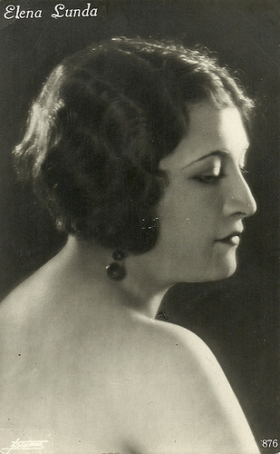 Elena Lunda