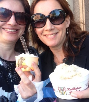 Sen köpte vi glass - jag tog melonsorbet idag.