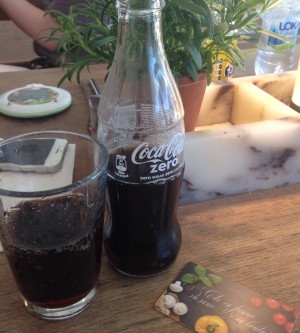 Cola zero i glasflaska - åh herregud så gott.