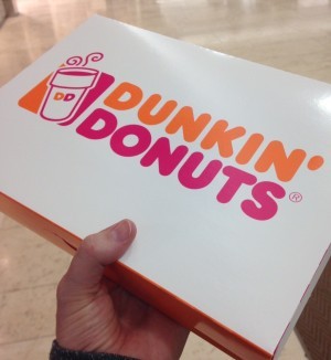 Och sen köpte vi med oss munkar hem. Mums.